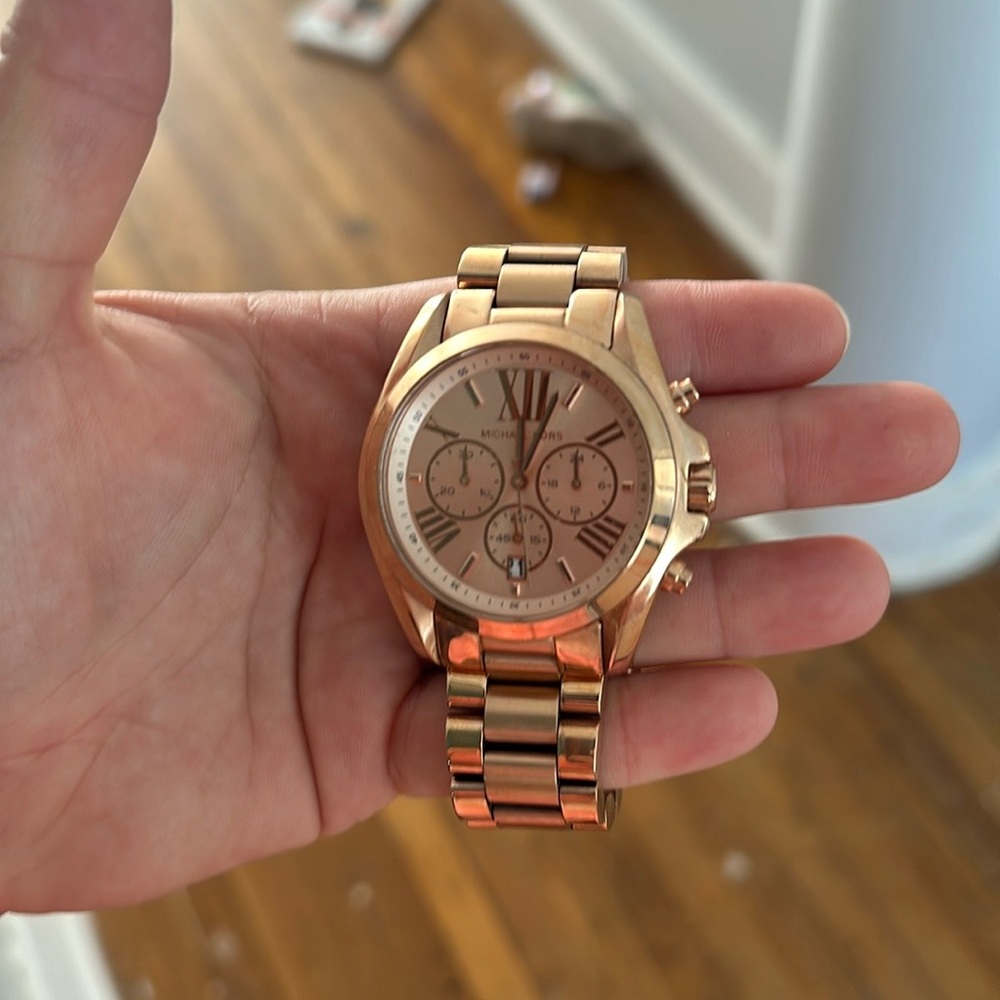 Micheal Kors watch in rose gold